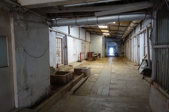 Anand Warehouse 1 gesamt innen